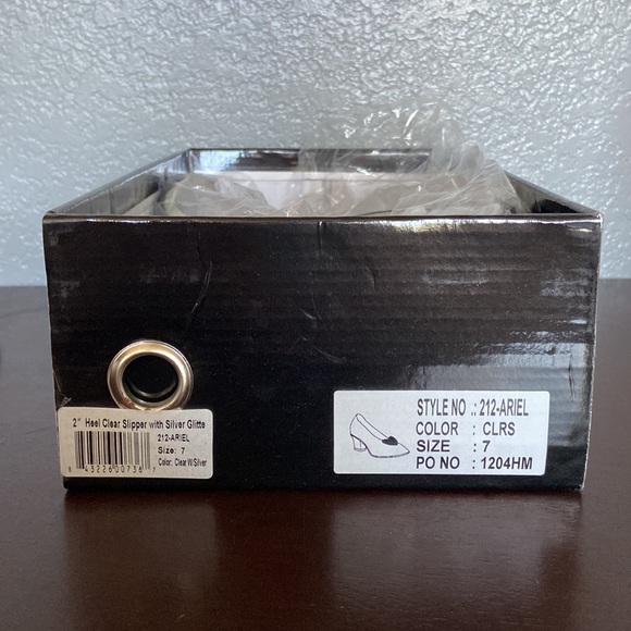 Cinderella-esque heels - Picture 5 of 6